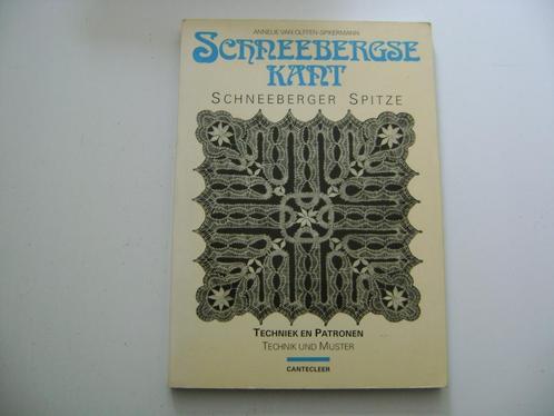 Kantklossen Schneebergse kant, Hobby en Vrije tijd, Kantklossen, Zo goed als nieuw, Boek of Tijdschrift, Verzenden