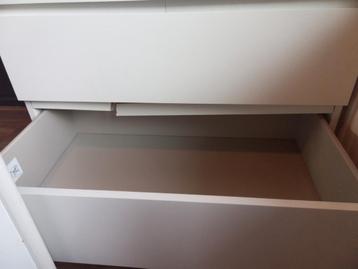 Witte Ikea Malm ladekast - 4 lades - afbeelding 5 Witte Ikea Malm ladekast - 4 lades - afbeelding 5