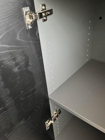 Galant IKEA kast met deuren en planken - afbeelding 3 Galant IKEA kast met deuren en planken - afbeelding 3