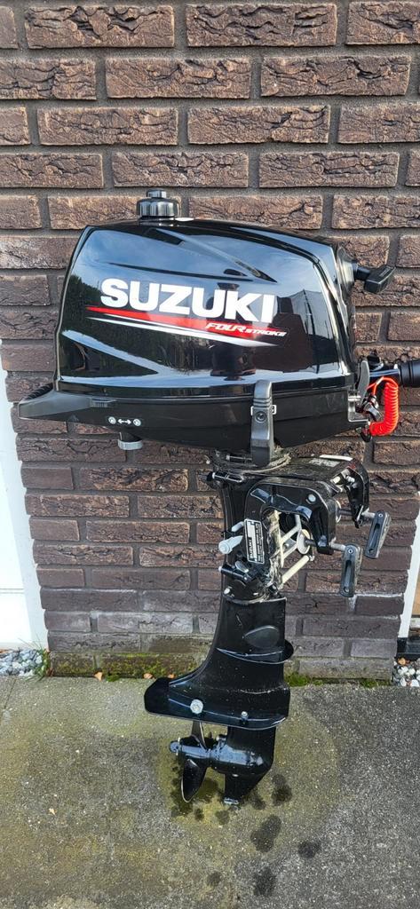 Suzuki 4pk 4-takt buitenboordmotor kortstaart DF4A, Watersport en Boten, Buiten- en Binnenboordmotoren, Zo goed als nieuw, Benzine
