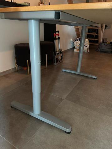 Ikea galant bureau te loop - afbeelding 2 Ikea galant bureau te loop - afbeelding 2