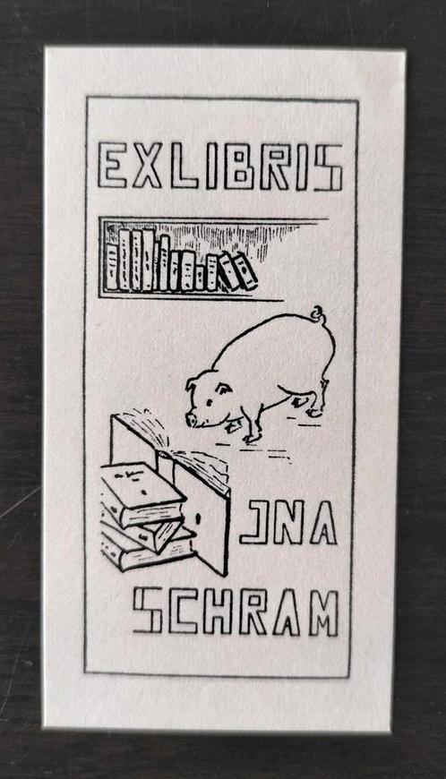 Exlibris J.N.A. Schram (varken, boeken, boekenplank, K 1138), Antiek en Kunst, Kunst | Etsen en Gravures, Ophalen of Verzenden