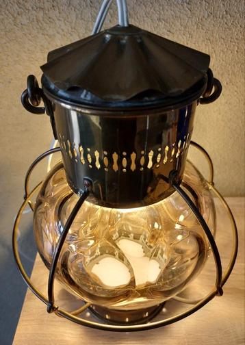Vintage scheepslamp. Rood koper/glas.