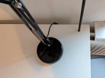 Ikea Malm bureau, evt met bureaustoel. - afbeelding 3 Ikea Malm bureau, evt met bureaustoel. - afbeelding 3