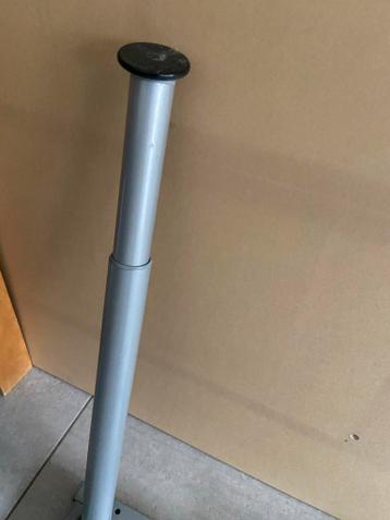 IKEA Hoekbureau - Ruimtebesparend en Praktisch! - afbeelding 10 IKEA Hoekbureau - Ruimtebesparend en Praktisch! - afbeelding 10