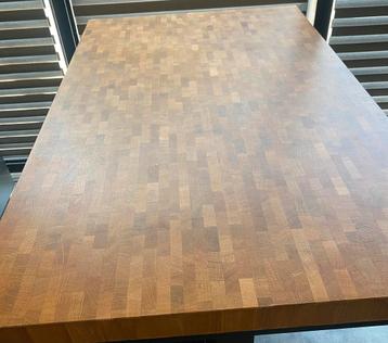 Vadholma keukeneiland -kookeiland-keukenblok-Bartafel Ikea - afbeelding 3 Vadholma keukeneiland -kookeiland-keukenblok-Bartafel Ikea - afbeelding 3