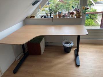 Ikea bekant bureau / hoekbureau links in nagenoeg nieuwstaat - afbeelding 1 Ikea bekant bureau / hoekbureau links in nagenoeg nieuwstaat - afbeelding 1