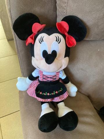 Leuke Minnie Mouse ( Disney ) knuffel - Tiroler kleren