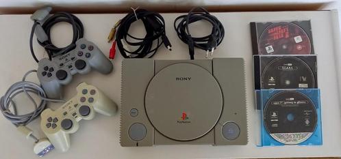 PS1 Sony Play Station 1 console, 2 controllers, 3 spellen, Spelcomputers en Games, Spelcomputers | Sony PlayStation 4, Gebruikt