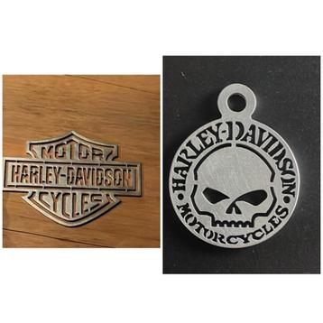 Harley Davidson logo's en sleutelhangers