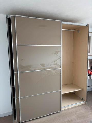 Kledingkast met schuifdeuren beige - afbeelding 5 Kledingkast met schuifdeuren beige - afbeelding 5