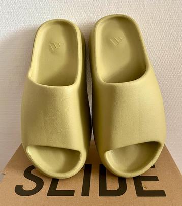  Adidas YEEZY Slide ‘Resin’ - Nieuw - Maat 43