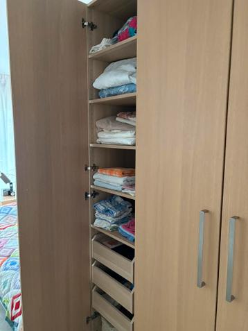 Ikea linnenkast Pax. - afbeelding 2 Ikea linnenkast Pax. - afbeelding 2