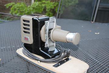 Leitz prado 150 projector