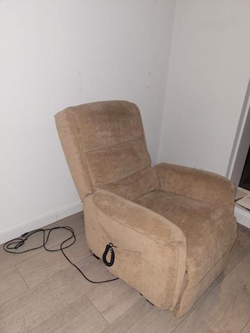 Relax fauteuil / sta op stoel
