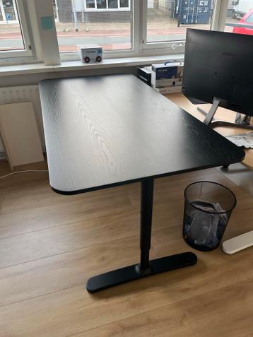 IKEA Bekant Bureau - Zwart - afbeelding 2 IKEA Bekant Bureau - Zwart - afbeelding 2