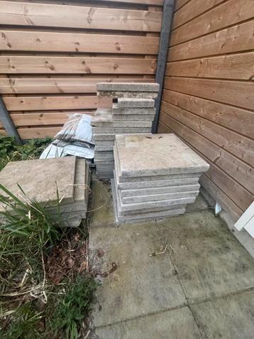 GRATIS 60x60 Tuintegels – graag zelf eruit halen – Gouda