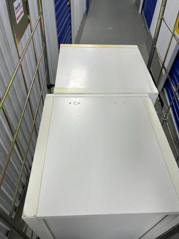 IKEA Besta kast wit 2 stuks samen 40 EUR - afbeelding 3 IKEA Besta kast wit 2 stuks samen 40 EUR - afbeelding 3