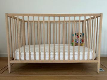Baby Bed (Ikea Sniglar) met matras! 