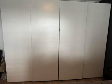 2 witte IKEA PAX kasten met schuifdeuren (4 delen totaal) - afbeelding 1 2 witte IKEA PAX kasten met schuifdeuren (4 delen totaal) - afbeelding 1