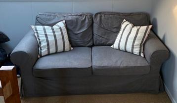 Tijdloze IKEA Ektorp Bank - 2- en 3-zits - afbeelding 2 Tijdloze IKEA Ektorp Bank - 2- en 3-zits - afbeelding 2