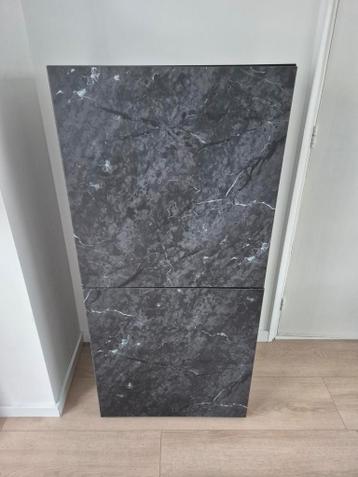 MOET WEG Ikea Besta kast - Zwart met marmerlook deuren - afbeelding 1 MOET WEG Ikea Besta kast - Zwart met marmerlook deuren - afbeelding 1