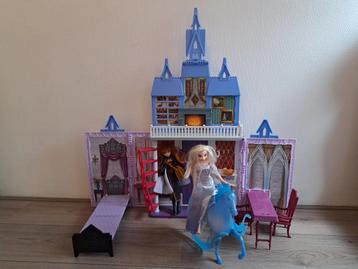 Dinsey Hasbro Frozen kasteel met poppen