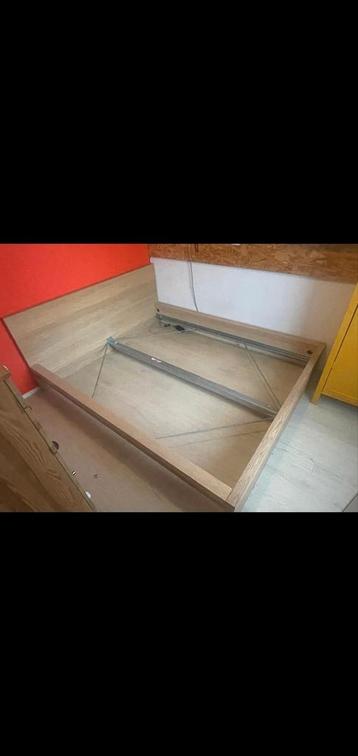 IKEA Malm bed 160x200 + matrassen - afbeelding 1 IKEA Malm bed 160x200 + matrassen - afbeelding 1