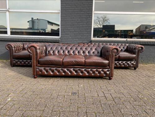 3 X Chesterfield banken bruin gevlamd GRATIS BEZORGD, Huis en Inrichting, Banken | Voetenbanken en Poefen, Leer, Ophalen of Verzenden