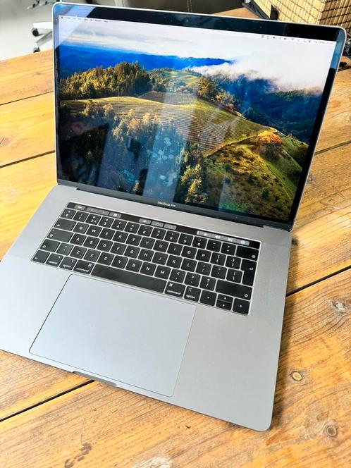 MacBook Pro 15 inch i7 16Gb 512Gb Sonoma, Computers en Software, Apple Macbooks, Zo goed als nieuw, MacBook, 15 inch, 4 GB, Qwerty