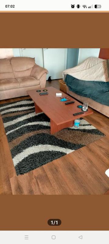 Gratis salontafel en vloerkleed