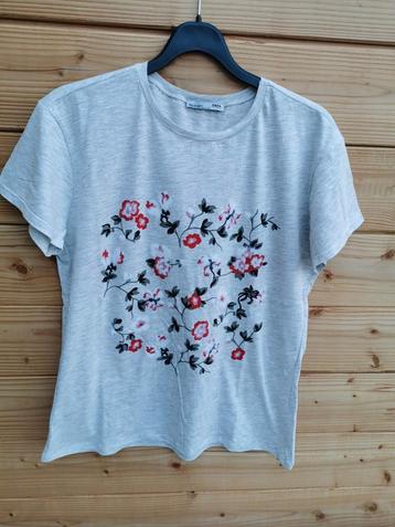 ZARA T-shirt met bloemenprint mt. S