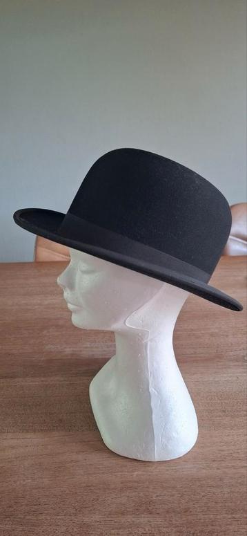 Prachtige hoed van hoedenmaker van Lier- Van Pelt Borgerhout