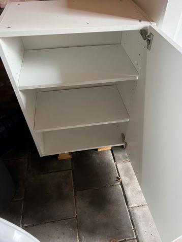 IKEA wit Metod wandkast met Axstad deur 60x100 - afbeelding 3 IKEA wit Metod wandkast met Axstad deur 60x100 - afbeelding 3