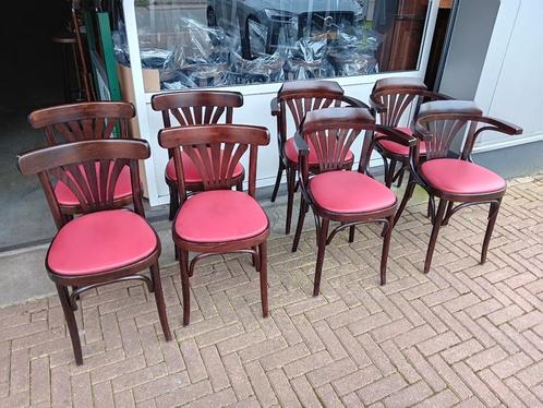 Caféstoelen met rood skai bekleed ook met armleuningen, Huis en Inrichting, Stoelen, Gebruikt, Vijf, Zes of meer stoelen, Hout