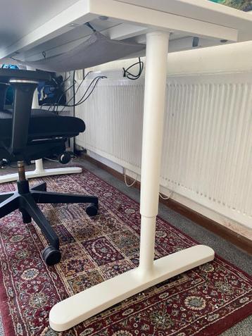 ZGAN IKEA Bureau BEKANT - 160 bij 80 cm - afbeelding 4 ZGAN IKEA Bureau BEKANT - 160 bij 80 cm - afbeelding 4