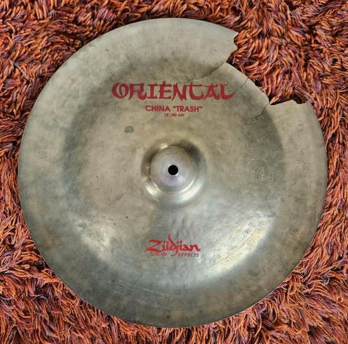 Zildjian Oriental Trash 16" China bekken / cymbal, Muziek en Instrumenten, Instrumenten | Onderdelen, Zo goed als nieuw, Drums of Percussie