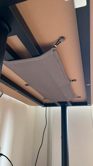 Ikea Bekant Bureau - Licht Eiken, Zwart Frame - afbeelding 2 Ikea Bekant Bureau - Licht Eiken, Zwart Frame - afbeelding 2