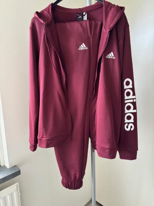 Adidas tracksuit trainingspak shadow red maat XXL, Kleding | Dames, Sportkleding, Nieuw, Overige typen, Maat 46/48 (XL) of groter