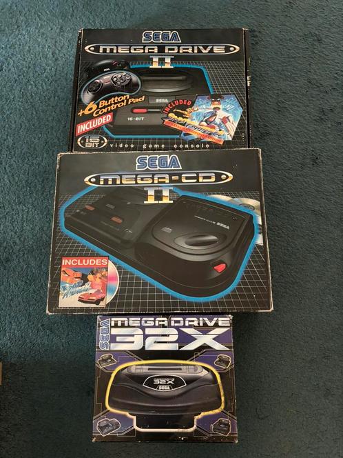 Sega Mega Drive 2 / Mega CD 2 / 32X Consoles, Spelcomputers en Games, Spelcomputers | Sega, Zo goed als nieuw, Mega Drive, Met 2 controllers