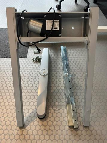 Ikea Electrische poot Bekant Bureau zit-sta. Onderdelen! - afbeelding 3 Ikea Electrische poot Bekant Bureau zit-sta. Onderdelen! - afbeelding 3