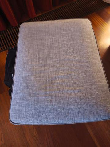 Ikea Kivik poef + extra hoes - afbeelding 2 Ikea Kivik poef + extra hoes - afbeelding 2