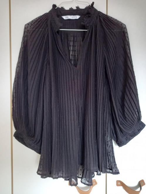Gave zwarte tuniek/top/blouse van ZARA, L, leuke details, Kleding | Dames, Blouses en Tunieken, Gedragen, Ophalen of Verzenden