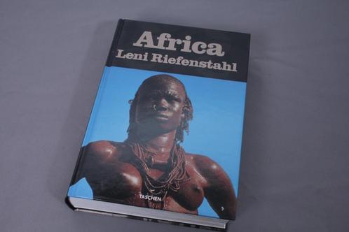 C011-Leni Riefenstahl, Africa, Taschen 2005, Boeken, Kunst en Cultuur | Fotografie en Design, Gelezen, Fotografen, Ophalen of Verzenden