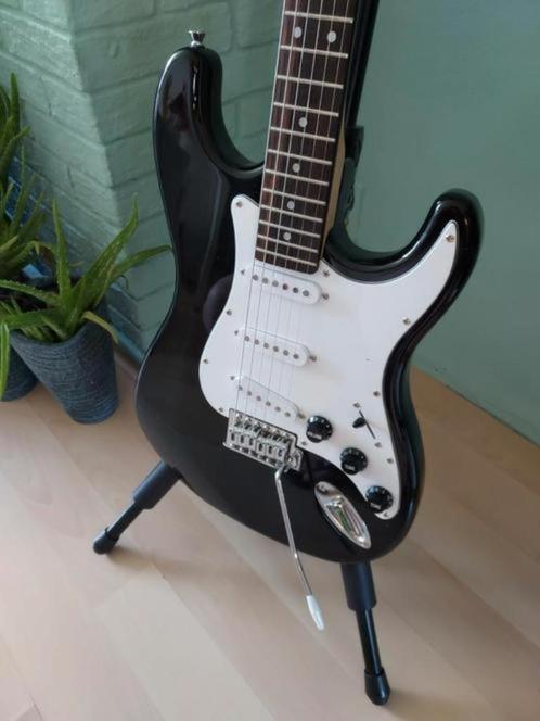 Stratocaster voor starters, Muziek en Instrumenten, Snaarinstrumenten | Gitaren | Elektrisch, Gebruikt, Solid body, Fender, Ophalen