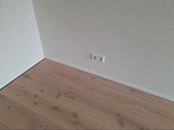 Gratis laminaatplanken, lichte houtkleur