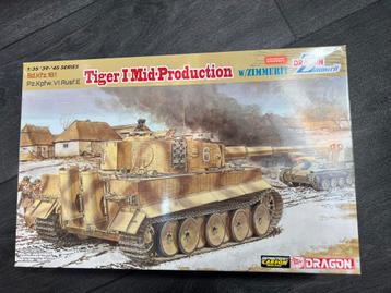 Dragon Tiger 1 mid prod. Met Zimmerit 1/35 Nieuw 