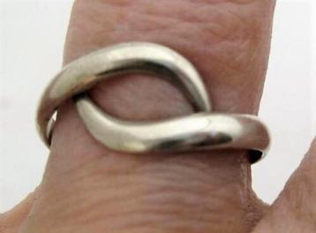 Elegante ring met golfmotief, 925 zilver (12)