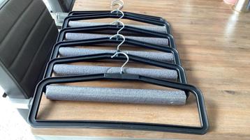 6 Stevige hangers