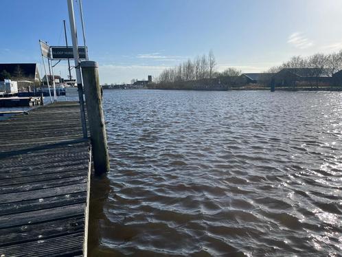 Ligplaatsen Liegeplatz te Water in het Hart van Friesland, Watersport en Boten, Ligplaatsen, Winter, Lente, Zomer, Herfst, Binnen en Buiten